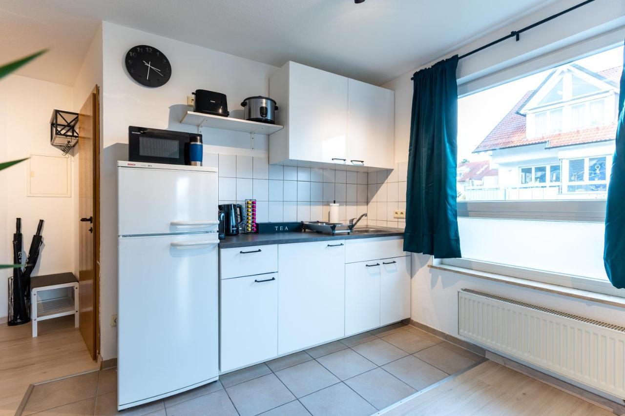 Mercedes I Stuttgart I Kitchen I Home Office I Parkplatz Böblingen Kültér fotó